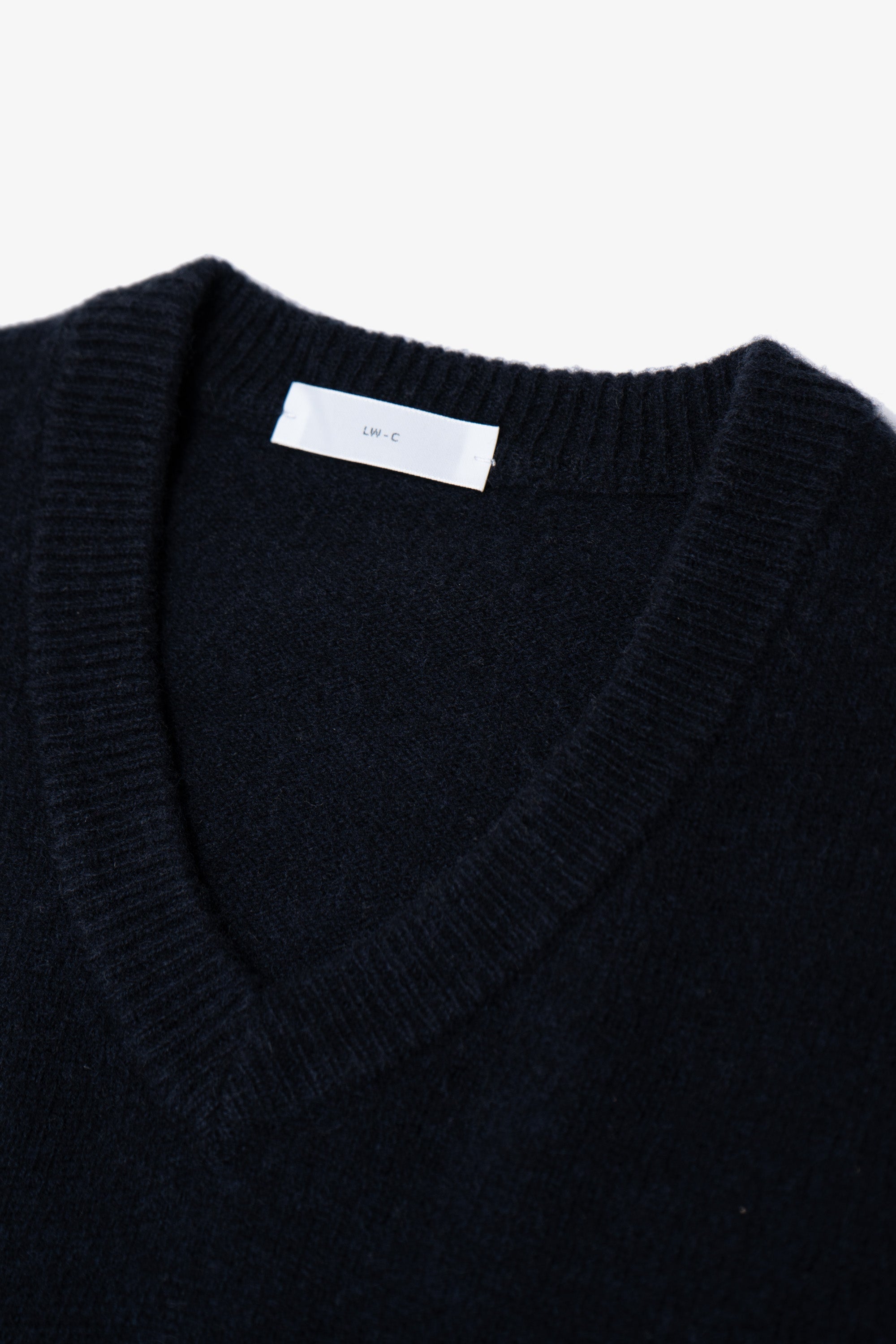 WOOL V-NECK SWEATER - DEEP NAVY