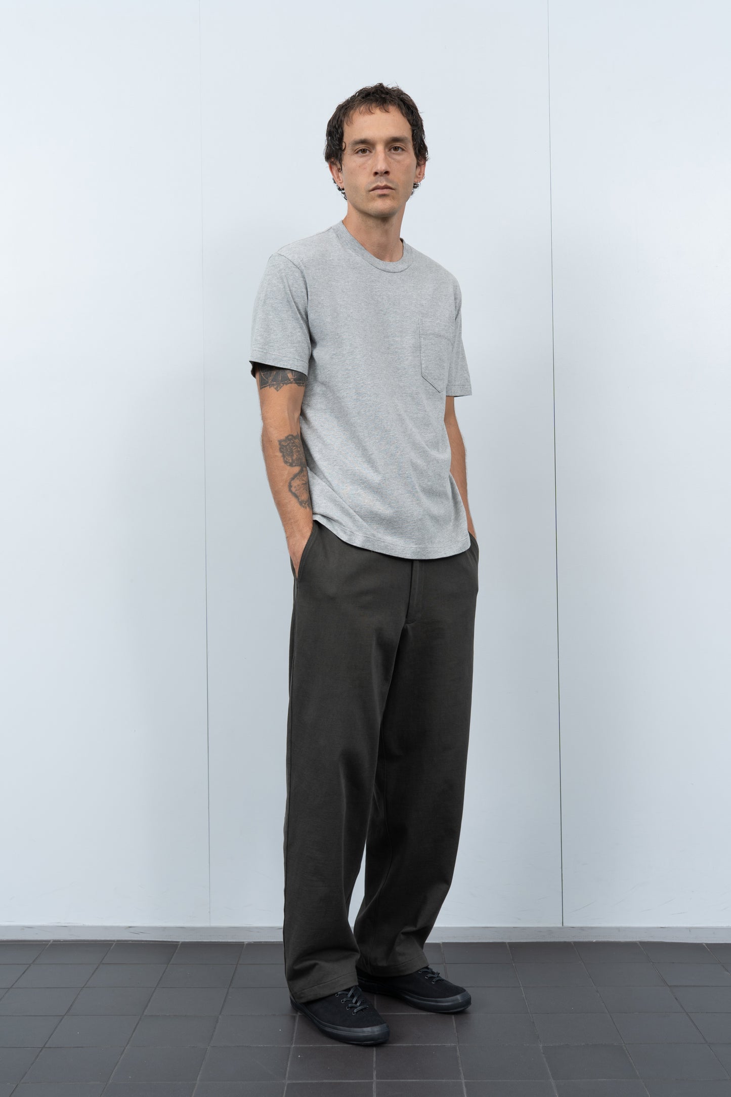 MUNICIPAL POCKET T-SHIRT - HEATHER GREY