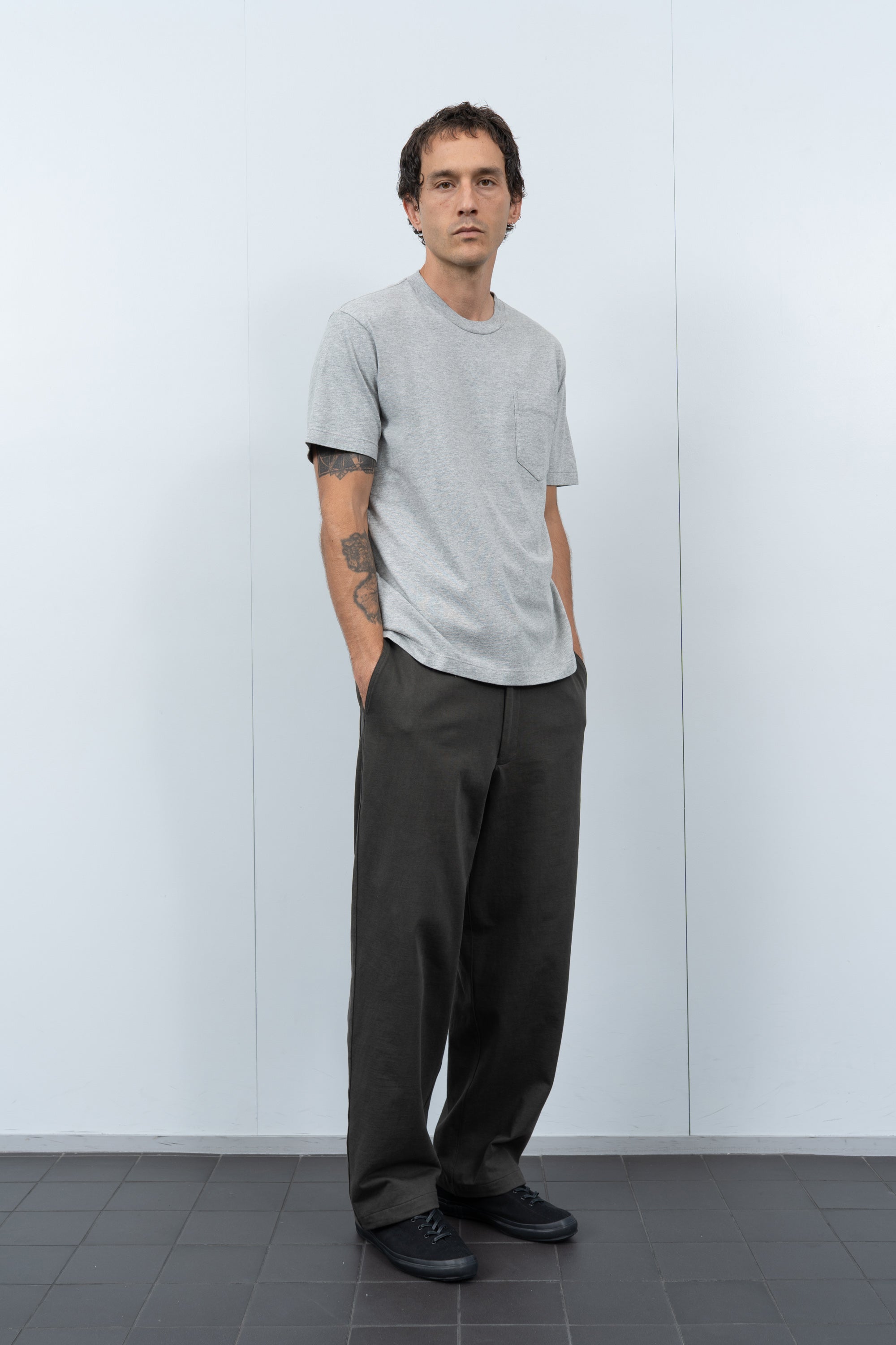 MUNICIPAL POCKET T-SHIRT - HEATHER GREY