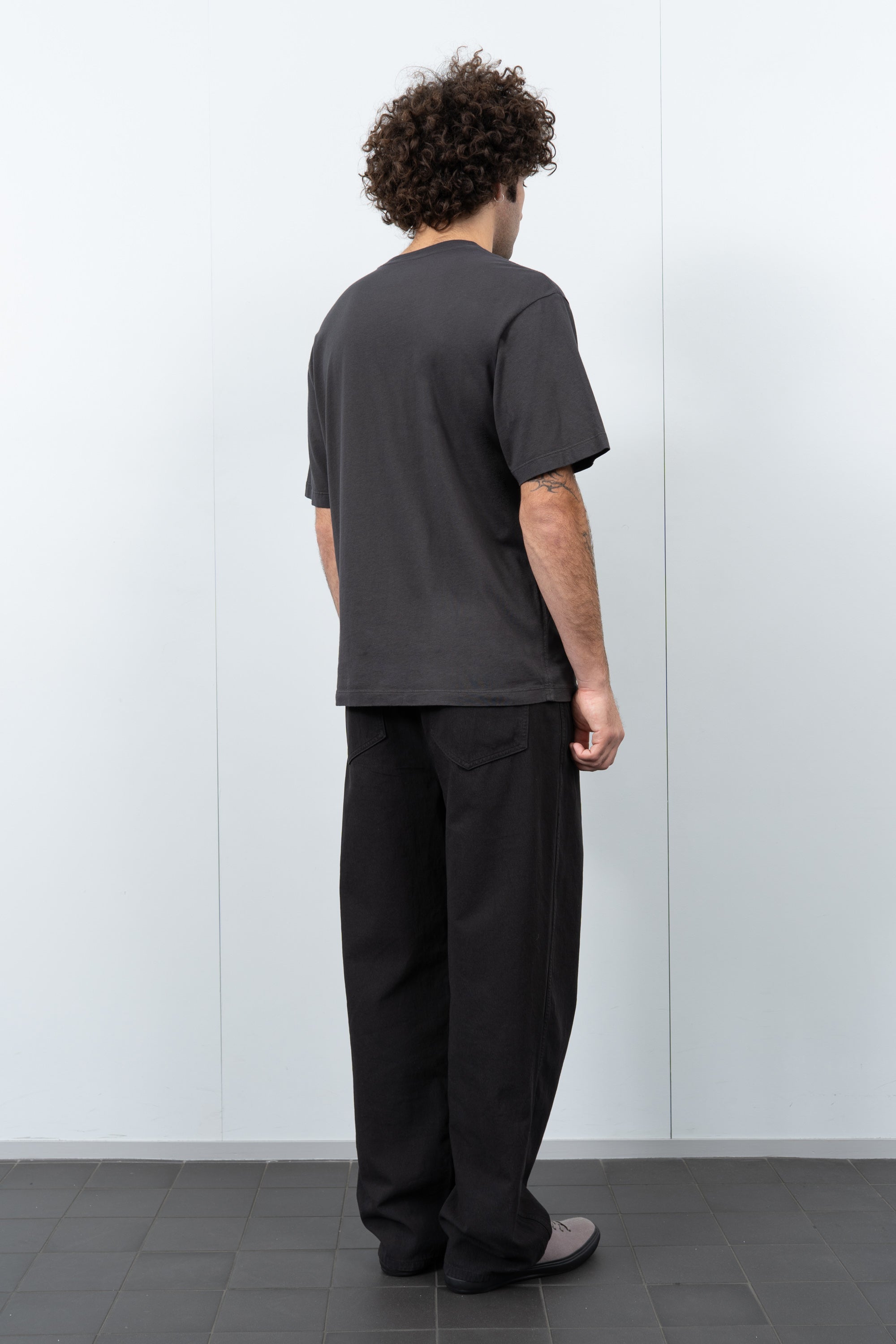 ATHENS T-SHIRT - FADED BLACK