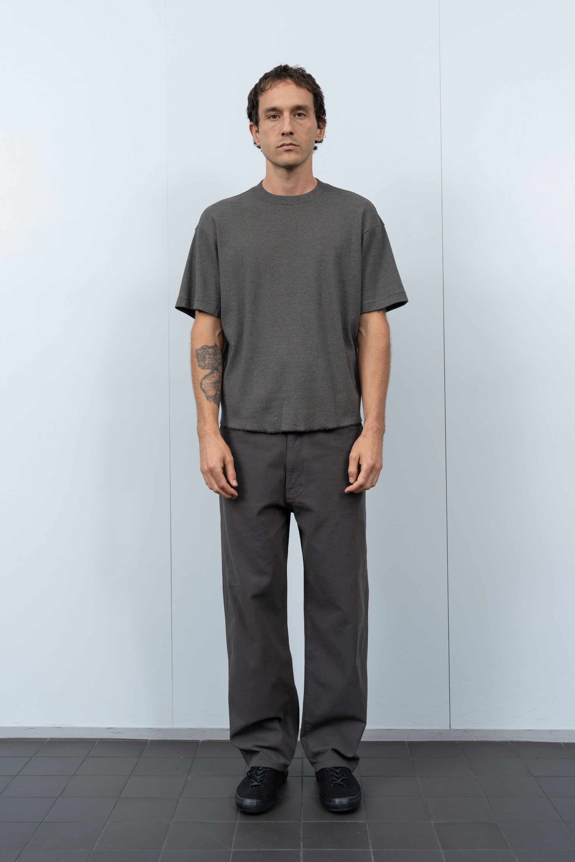 SIERRA T-SHIRT - ANVIL GREY/BLACK