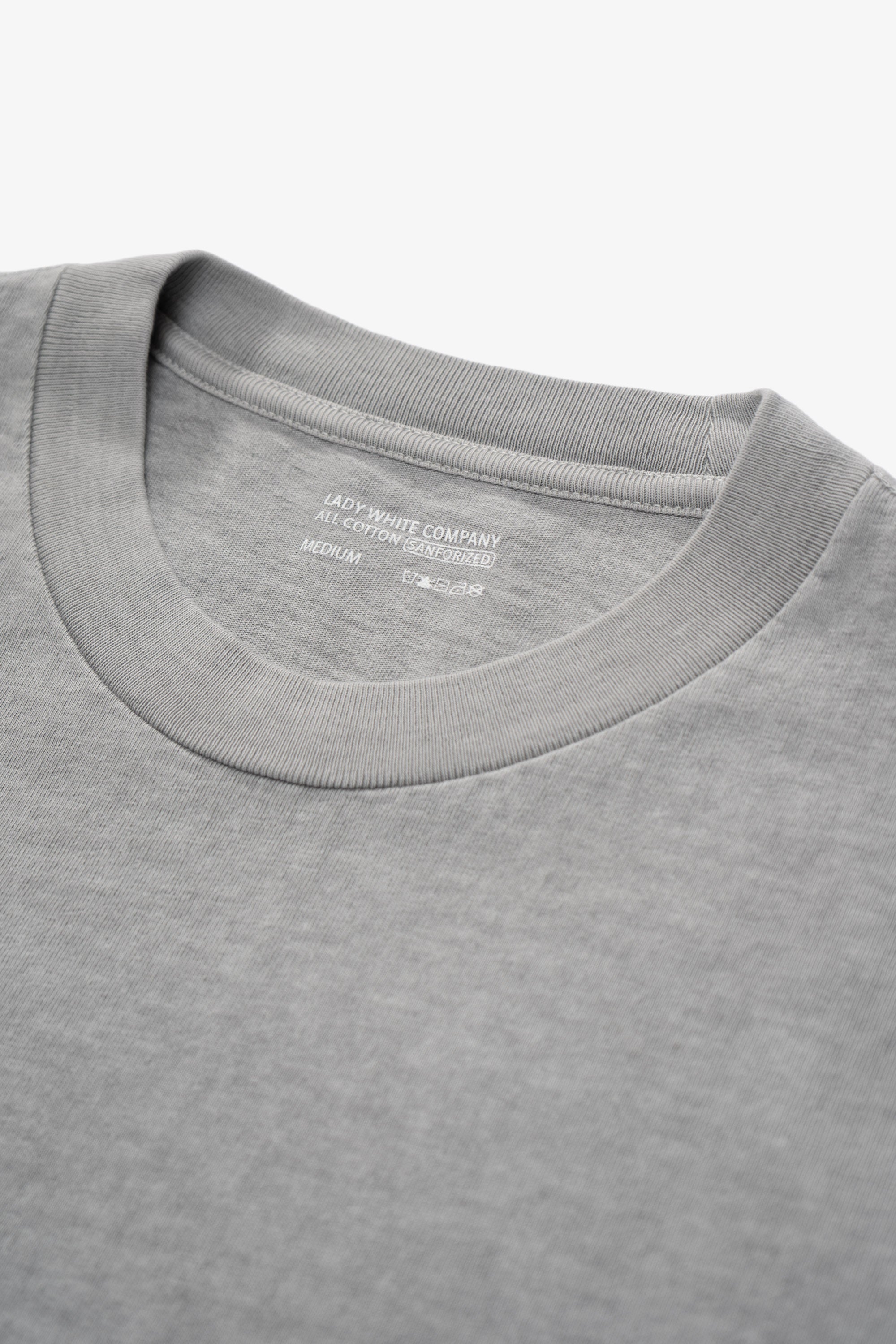 Collar detail of LW102 Municipal T-shirt in Pigment Chalk