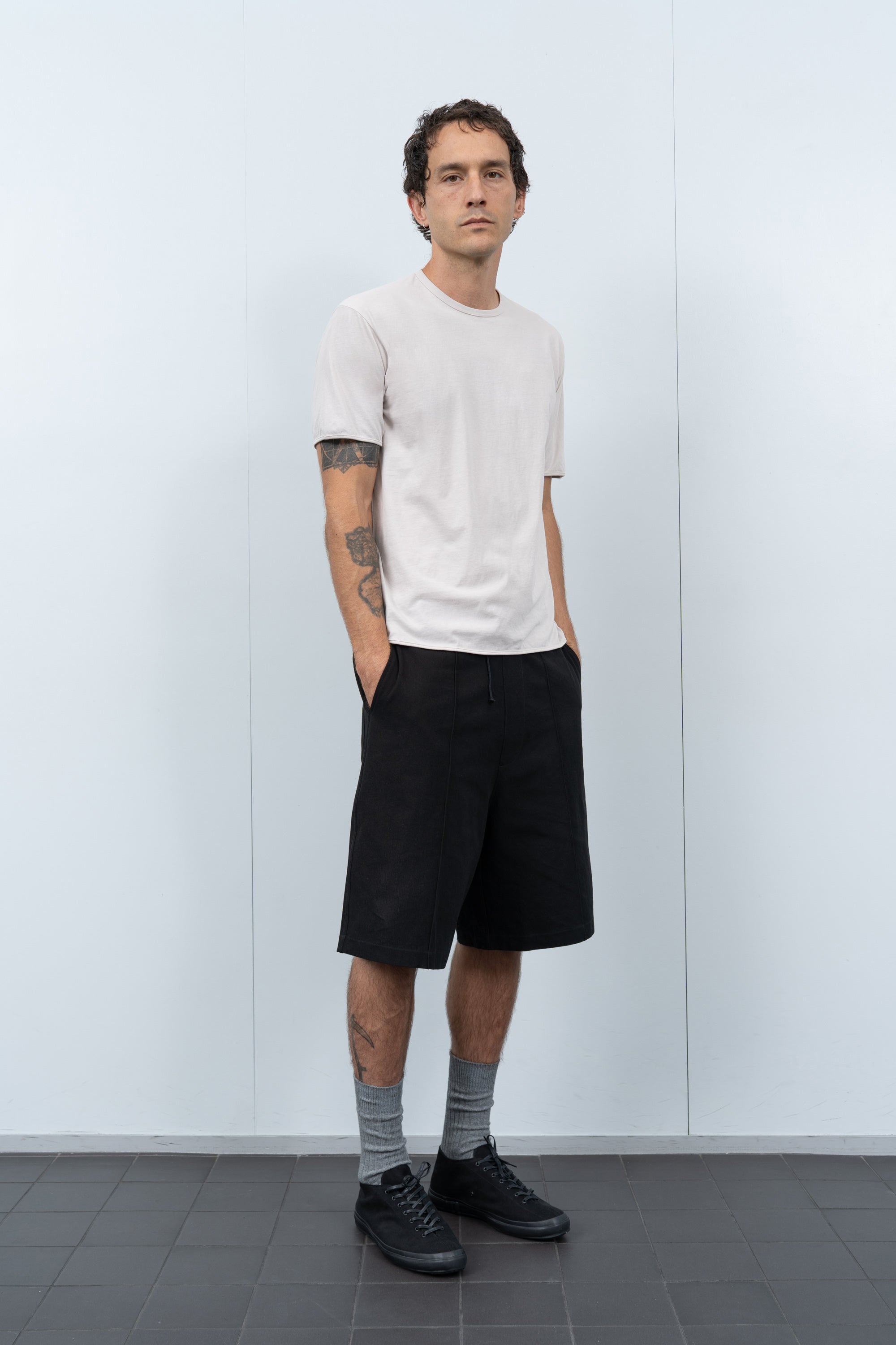 BINDED DRY-LITE T-SHIRT - SOLAR GREY