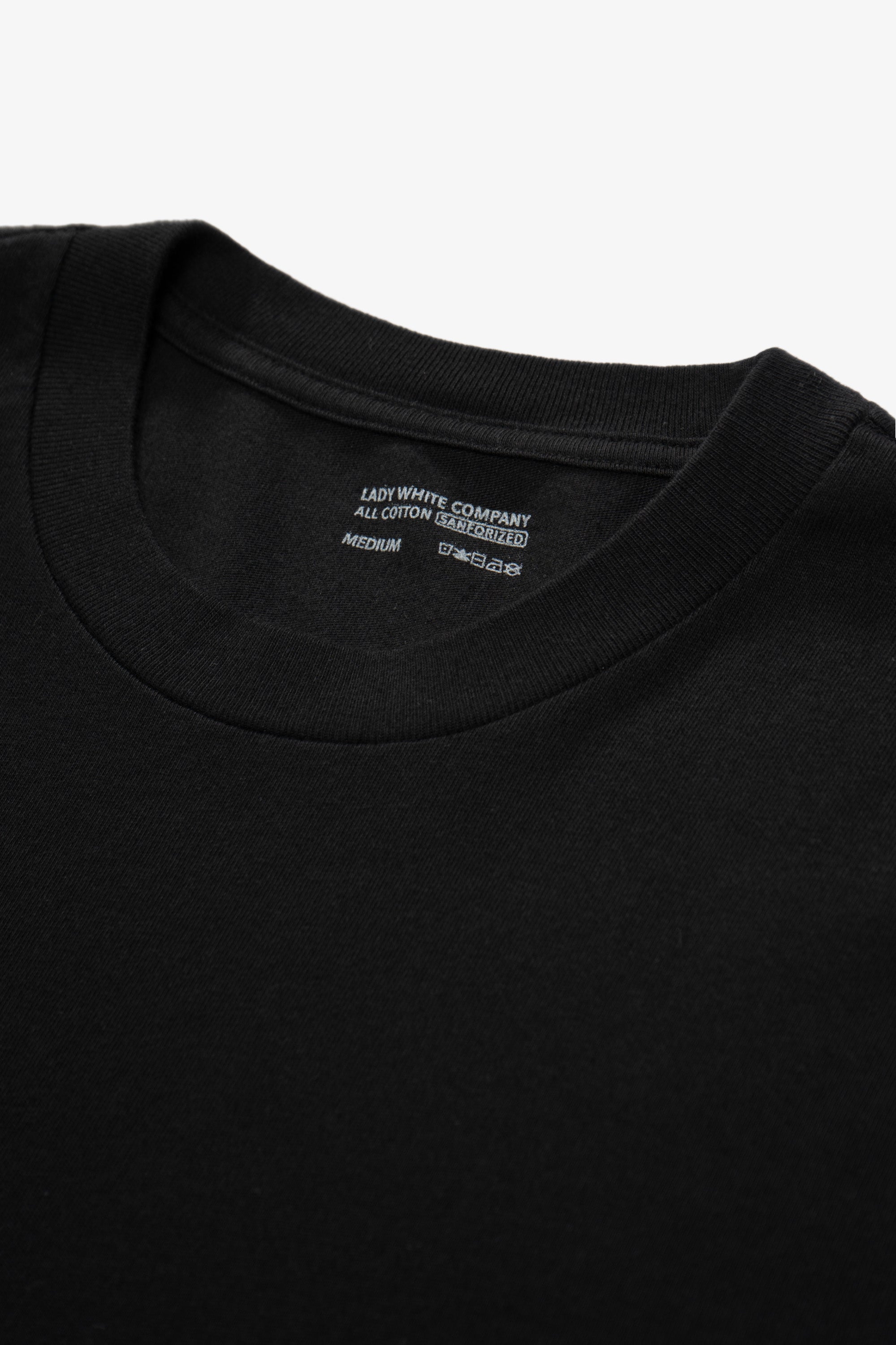 Collar detail of LW141 Athens T-shirt in Black